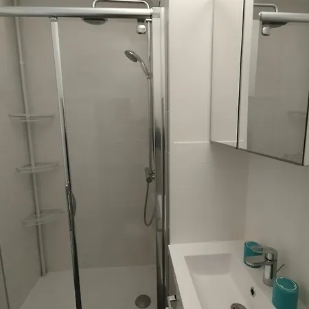 Apartamento At The Foot Of The With Sea View